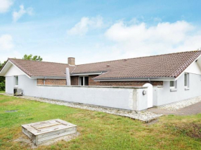 Five-Bedroom Holiday home in Blåvand 29